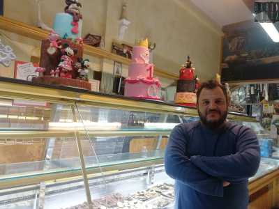 �Sono per� rimasto fedele alla tradizione di questo antico luogo - afferma il 40enne Fabrio - continuo a preparare i dolci tipici della precedente gestione, anche se magari in versione mignon�